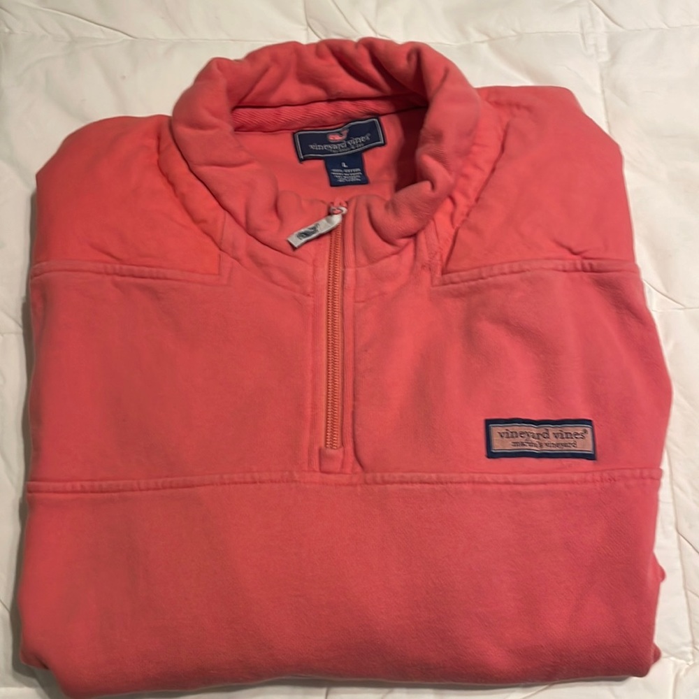 Vineyard Vines long sleeved pullover size Large.